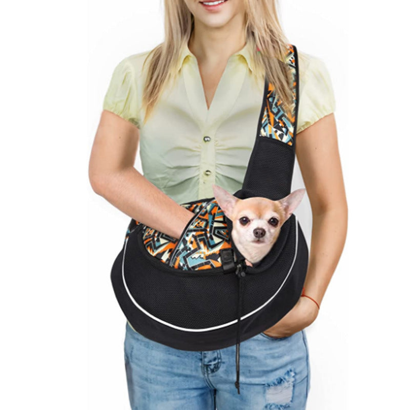 Portable Crossbody Pet Carrier for Women – Stylish & Comfortable Travel for Cats & Dogs - amazing bark 